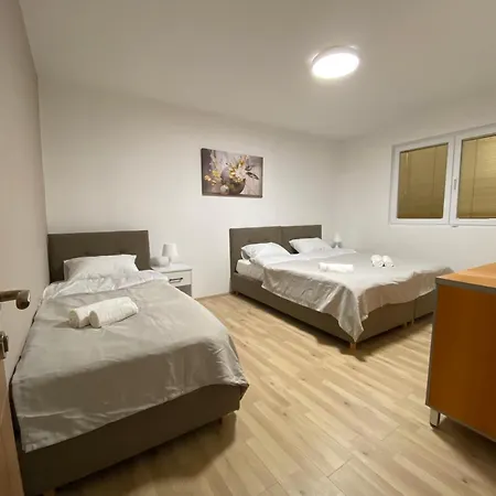 Fia House Kozle * Skopje
